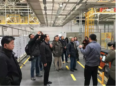 智領·跨越 中國汽車新媒體聯盟走進華晨汽車，探索軟硬件融合新篇章