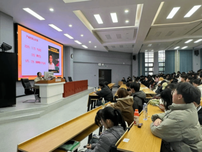 計(jì)算機(jī)學(xué)院2024級(jí)學(xué)生見(jiàn)習(xí)活動(dòng) 探索計(jì)算機(jī)軟硬件研究前沿